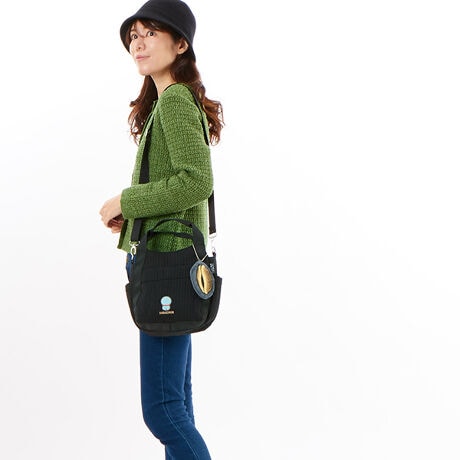 [^:DC-040]tgɂCȂhJꂽ̃ACR`bNȃh񂪉2wayobOhƌ΃RIǂĂ`[tɂ`[|[`fUC̃ANZgɂȂĂ܂n̓h̃VGbgU΂߂łTCYbW22~H21~D12cmdʁF230g蒷F26cmV_[F75`137cm(O)dlbt@Xi[JFt[|Pbg~2t@Xi[|Pbg~1{gz_[~2OʁF}Olbg{^|Pbg~1ʁFI[v|Pbg~2