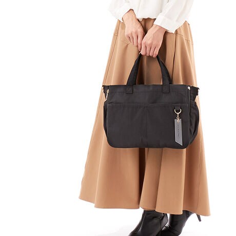 [^:DU6-030]XNGAtH2wayobOOʂɂ2̃I[v|PbgATChɃMU[|PbgAwʑɃt@Xi[|PbgȂǊOł̃|PbgĂ܂܂͑Oʑɂ|PbgAC[ƕēw̗lɎg܂C[ɂ̓{g|PbgtĂ܂}`głt@Xi[Ă̂ŁAוۂȂǗeʂ̊go܂TCYbW33~H25~D10(17)cmdʁF450gV_[F77`140cm(O)dl@bt@Xi[JFt[|Pbg~1bV|Pbg~1{g|Pbg~1}Olbg{^|Pbg(t@Xi[|Pbg~1)~1OʁFI[v|Pbg~2wʁFt@Xi[|Pbg~1ʁFMU[|Pbg~2}`gt@Xi[