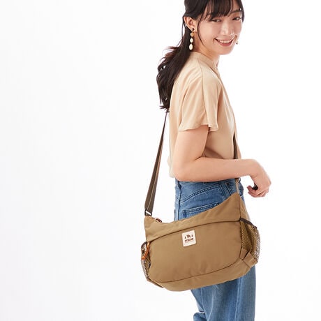 [^:MOZ2-003]wWJACR̖kuhumozvAEghAeCXgꂽj[CoAEghAeCXg邱ƂŁA^E[XɃjZbNXɎg₷fUCɎdオ܂tg◼TChɃ|Pbg[͂ob`ԂȃTCYŉו܂TCYbW30~H20~D10cmdʁF260gV_[F75`145cm(Os)dl@bt@Xi[JFt@Xi[bV|Pbg~1t[|Pbg~2Y|Pbg~1OʁFt@Xi[|Pbg~1ʁFbV|Pbg~2