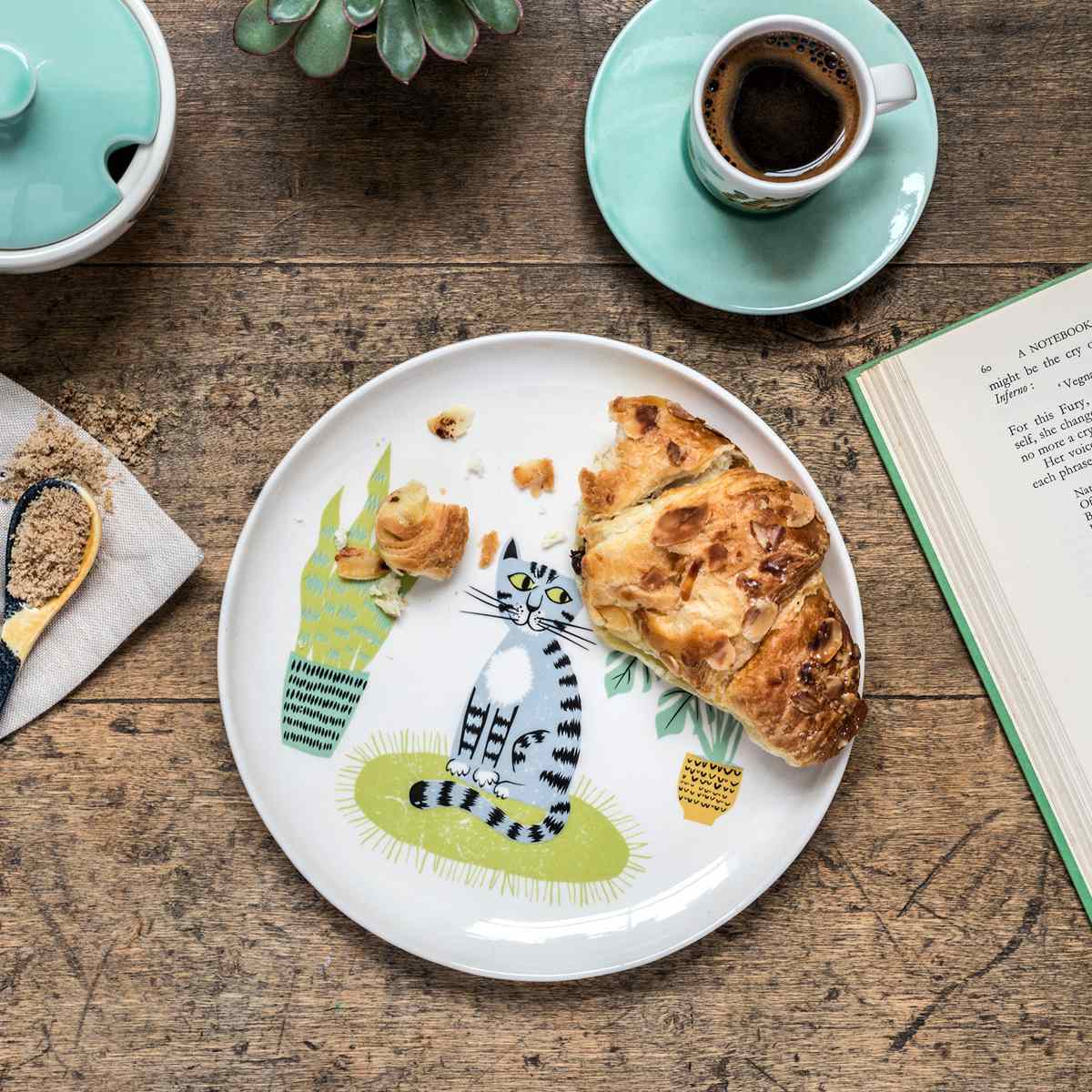ハンドメイド 猫のイラスト皿 直径約22cm ハンドメイド 猫のイラスト皿 直径約22cm