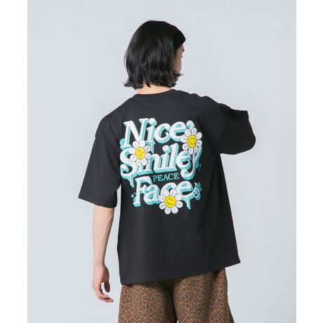 SMILEY FACE/X}C[tFCX@I[o[TCY wr[EGCgTVctăR[fɁI|bvŃgvgTVcI[o[TCYŃ|bvȃX}C[tFCX̔TłBƂI[o[TCÝAjZbNXȃTCYŗFBmJbvł̃NR[fɂ߁IlC̃tghJobNvgtg̃|Pbg̃fUCANZgB