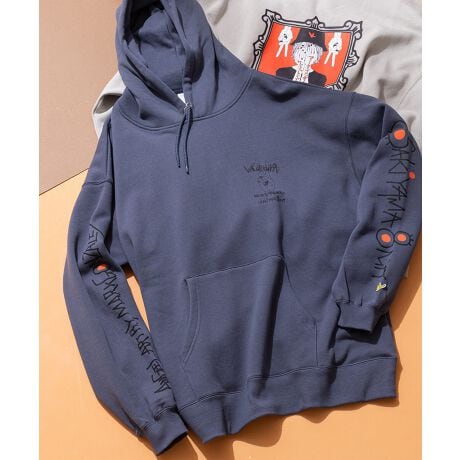 (What it isNt)ART BY MARKGONZALES / (bgCbgCYg) A[goC }[NSUXVXEFbgoꁟsakiyamaR{BIGVGbgOtBbNvp[J[łBOtBbŃA(What it isNt)psakiyamaIWiŕ`낵OtBbNɂȂ܂BtǵAMARK̃OtBbNœxXoꂷs[XC[WfUCɁBobNsakiyamãOtBbNMARK炵z̃OtBbNMIXR{̂ACeɎdグĂ܂BfUC|CgƂsakiyama`낵S𗼑ɔzu܂BysakiyamazCXg[^[BЈ̖T2017NSNSŃCXgJA2019Nt[X̃CXg[^[֓]EBCXgAj[VMV̂قAObYApR{ȂǕLB_[NœŋC܂񂾑ޔpIȐEςBy(What it isNt)ART BY MARKGONZALES / (bgCbgCYg) A[goC }[NSUX z2001NXg[gA[gCxgwuntitled2001xɂ킹ă[XꂽCDAowiWhat it isNtjxB}[NESUXƃg~[EQR{guerrero y gonzalesƂĔMA[gvWFNgBwiWhat it isNtjx̃v[V̂߁A}[NESUX̃A[g[N𒆐SɃfUCꂽiłB