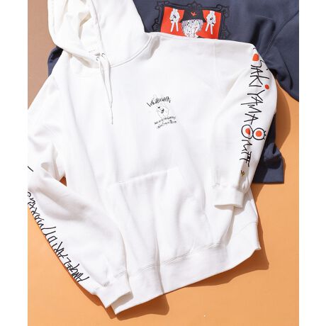 (What it isNt)ART BY MARKGONZALES / (bgCbgCYg) A[goC }[NSUXVXEFbgoꁟsakiyamaR{BIGVGbgOtBbNvp[J[łBOtBbŃA(What it isNt)psakiyamaIWiŕ`낵OtBbNɂȂ܂BtǵAMARK̃OtBbNœxXoꂷs[XC[WfUCɁBobNsakiyamãOtBbNMARK炵z̃OtBbNMIXR{̂ACeɎdグĂ܂BfUC|CgƂsakiyama`낵S𗼑ɔzu܂BysakiyamazCXg[^[BЈ̖T2017NSNSŃCXgJA2019Nt[X̃CXg[^[֓]EBCXgAj[VMV̂قAObYApR{ȂǕLB_[NœŋC܂񂾑ޔpIȐEςBy(What it isNt)ART BY MARKGONZALES / (bgCbgCYg) A[goC }[NSUX z2001NXg[gA[gCxgwuntitled2001xɂ킹ă[XꂽCDAowiWhat it isNtjxB}[NESUXƃg~[EQR{guerrero y gonzalesƂĔMA[gvWFNgBwiWhat it isNtjx̃v[V̂߁A}[NESUX̃A[g[N𒆐SɃfUCꂽiłB