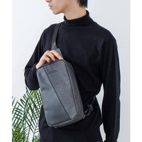 BULE STANDARD/u[X^_[h[͔Qȃ{fBobOoꁟڂͺ߸ĂȂ̂ɏc^Ȃ̂Ťڈȏɂ̎[ʂ̃{fBobOd₷|PbgtĂ̂ŕi◷sɂ҂ł̂ɉ悤ɎĂ{fBobOͤԂŊOoɂƂĂ֗ł傫Ĵŕ̏oꂪX[Yɂł܂OfUCU[^b`̐nƎ΂߂ɐ؂ւ鎖ɂANeBuȕ͋CłȂ礗Fڂ̗p鎖ŽX^CbViȈۂɎdグ܂