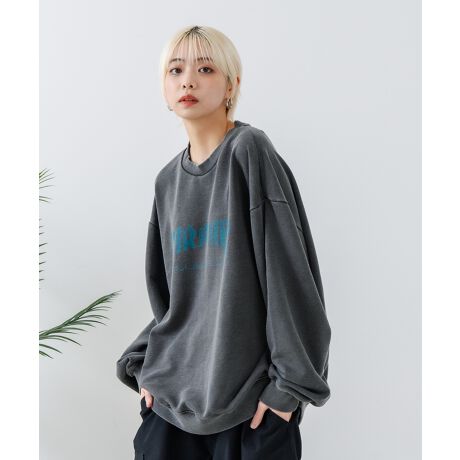 THRASHER/XbV[VXEFbgoꁟ360g̃wr[EGCgуXEFbgɁA}KWSꂽuTHRASHERƌ΃Rv1Agh̃sOgHŖt1BJ[OꂽSƁABe[W{fB̎▭Ƀ}b`Ă܂ByR[fBl[gz{fBJ[ɂč킹R[fBl[gLXLj[pcAe[p[hpcAzCgpcAVFtpcAJ[SpcAXP[^[pcȂǑIԃACeŃghCɍ܂BAE^[ɂ̓iCWPbgAR[`WPbgAX^WȂǂ킹ƃXg[ĝ钅ȂBCi[ƂĒpۂ̓`FbNVcJ[fBKAJbWŠyAE^[Ȃǌy߂̉HD킹R[fXXB̓Xj[J[͂Aꂩ̋G߂̓X|[cT_AX|[cMIXō킹ƈCɑuȃC[WvXłATRbVA{fBobOAXNGAobNAoPbgnbg⃍[Lbv̏ނ̑gݍ킹ł̓W[syV[ł􂷂B܂AG߂킸ɃlbNXuXbg̃ANZT[̃vXIdvŃR[fBl[g̃ANZgƂȂAȂꊴo闧҂ɂȂĂBjZbNXŒpł̂ŃJbvR[fFlm̃yAR[fɂœKByTHRASHER/XbV[zXP[^[ȂPx͓uh1981NɃXbV[E}KW琶܂ꂽuhBTtVXREric SwensonAFausto VitellonČ킸ƒmꂽUSA\XP[g{[h厏THRASHER MAGAZINEBG̊sɗ܂炸̃uhƂĂ̒nʂ͐E̎҂̊ԂŊmł镨ƂȂĂBXP[g{[h̘gɂƂꂸEFAAA[g[NAbNÃXChX|[cEɒuĂ̓Ǝ̐Eς͂킻̎̃TuJ`[̑㖼ɂȂĂƌĂߌł͖B