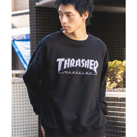 THRASHER/XbV[VXEFbgoꁟ360g̃wr[EGCgуXEFbgɁA}KWSꂽuTHRASHERƌ΃Rv1iAjBXy[hI[XS obNɓꂽfUCiBjCPĂ܂BI[o[TCYłƒVGbgByR[fBl[gz{fBJ[ɂč킹R[fBl[gLXLj[pcAe[p[hpcAzCgpcAVFtpcAJ[SpcAXP[^[pcȂǑIԃACeŃghCɍ܂BAE^[ɂ̓iCWPbgAR[`WPbgAX^WȂǂ킹ƃXg[ĝ钅ȂBCi[ƂĒpۂ̓`FbNVcJ[fBKAJbWŠyAE^[Ȃǌy߂̉HD킹R[fXXB̓Xj[J[͂Aꂩ̋G߂̓X|[cT_AX|[cMIXō킹ƈCɑuȃC[WvXłATRbVA{fBobOAXNGAobNAoPbgnbg⃍[Lbv̏ނ̑gݍ킹ł̓W[syV[ł􂷂B܂AG߂킸ɃlbNXuXbg̃ANZT[̃vXIdvŃR[fBl[g̃ANZgƂȂAȂꊴo闧҂ɂȂĂBjZbNXŒpł̂ŃJbvR[fFlm̃yAR[fɂœKByTHRASHER/XbV[zXP[^[ȂPx͓uh1981NɃXbV[E}KW琶܂ꂽuhBTtVXREric SwensonAFausto VitellonČ킸ƒmꂽUSA\XP[g{[h厏THRASHER MAGAZINEBG̊sɗ܂炸̃uhƂĂ̒nʂ͐E̎҂̊ԂŊmł镨ƂȂĂBXP[g{[h̘gɂƂꂸEFAAA[g[NAbNÃXChX|[cEɒuĂ̓Ǝ̐Eς͂킻̎̃TuJ`[̑㖼ɂȂĂƌĂߌł͖B