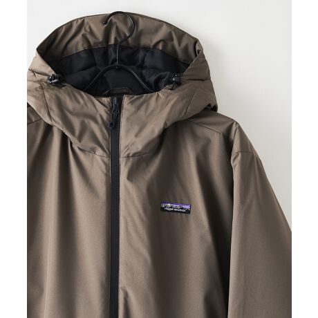 RAGGED MOUNTAIN/Mbg}Eey@\̃YȃWPbgoꁟȂ炵gAyē₷ȎdlBԂꂵɂAH~̃ANeBuȃV[t܂ŃOV[Yg܂B\ŉJ͂HA}ȓVωɂSłBDꂽhŕʂɂ\ẢL[v܂Bϐ10,000mm̖{iIȖhŃAEghAuhȂł̖͂hdlBԂ̉JɂAWPbghCɕۂ܂BX}[gȃVGbgŃ^E[XɂgVvfUCBAE^[ƂĂ͂A̓Ci[WPbgƂĂ\łBoRLvAʋ΁EʊwAsȂǁAOłXłLΉBȕɂ߁IyȒSn̍@\AE^[T̒jBX|[cAEghA͂AigɂgB}ȓV̕ωɂWPbgTĂBꖇłd˒łg֗ȃACe~B@\ƉKȒSn𗼗ȃWPbgBAEghA畁ig܂ŁAǂȃV[ł􂷂ꒅłByR[fBl[gzEXEFbgpcWK[pc킹ăX|[eB[ȒȂ߁IETCYAbv邱ƂŃ[YȃVGbgɒȂ΁Agh̃rbOVGbg܂BEXbLR[fɂ̓XLj[pcAXpcAXbNXpcłBE[YX^Cɂ̓ChpcfjAChXbNXAJ[SpcA`mpAWK[pcAOXJ[g