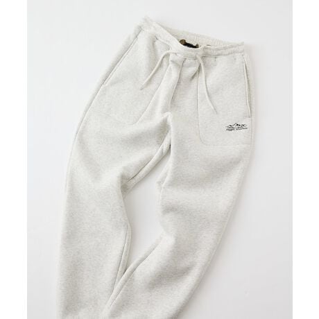 RAGGED MOUNTAIN/Mbg}EeV엠{Apcoꁟꂩ̊G߂ɑ劈􂷂闠{AXEFbgpcBSʂɂӂ_炩{AfނgpAQ̒gƗDG肪͂łBƂĂ͂AƂOoUɂ҂BVvȃfUCŁAǂȃgbvXƂ킹₷\ACełB{AdlłgAƂKȗSnłBEGXg̓S{RtŃTCYȒPBƒłłĂyŁAh΍͂Ńob`BKɉ߂ꖇAЂ̓~̃[h[uɉĂ݂ĂByR[fBl[gzE@\AAEghAEFAƂĂ͂ }CR[fBl[g⃊bNXEGAƂĂgACeBEIXXR[fBl[g̓I[o[TCỸgbvX킹ăbNXĒpJWAEGA[ƂăX^COX^CIE̓Xj[J[ŃrbOVGbgTVcAOR[gAMA-1Ap[J[Ȃǂƍ킹ƃ^E[Xɂ݂܂BEYڃgbvX̊OACeƎ̂IXXłByRAGGED MOUNTAIN/Mbg}EezAJ̃j[nvV[BC^[o[ɂ1978NɑnƂ̃AEghAuhBnƂ猻݂܂ŃNC}[̂߂ɃAJɂăApEMA̔Ă܂B{ł90N㔼00NɂāÃC|[gVbvZNgVbvɂĐlC𔎂Ă܂B2024N{IWi悪VɃX^[g܂BfUCETCYXybN{ɍĐ݌vAuhS{IWiɃAWBAEghAuhȂɂg₷fUCƉKȐ𑗂菕ƂȂ鍂@\LiQłB