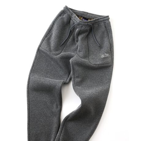 RAGGED MOUNTAIN/Mbg}EeV엠{Apcoꁟꂩ̊G߂ɑ劈􂷂闠{AXEFbgpcBSʂɂӂ_炩{AfނgpAQ̒gƗDG肪͂łBƂĂ͂AƂOoUɂ҂BVvȃfUCŁAǂȃgbvXƂ킹₷\ACełB{AdlłgAƂKȗSnłBEGXg̓S{RtŃTCYȒPBƒłłĂyŁAh΍͂Ńob`BKɉ߂ꖇAЂ̓~̃[h[uɉĂ݂ĂByR[fBl[gzE@\AAEghAEFAƂĂ͂ }CR[fBl[g⃊bNXEGAƂĂgACeBEIXXR[fBl[g̓I[o[TCỸgbvX킹ăbNXĒpJWAEGA[ƂăX^COX^CIE̓Xj[J[ŃrbOVGbgTVcAOR[gAMA-1Ap[J[Ȃǂƍ킹ƃ^E[Xɂ݂܂BEYڃgbvX̊OACeƎ̂IXXłByRAGGED MOUNTAIN/Mbg}EezAJ̃j[nvV[BC^[o[ɂ1978NɑnƂ̃AEghAuhBnƂ猻݂܂ŃNC}[̂߂ɃAJɂăApEMA̔Ă܂B{ł90N㔼00NɂāÃC|[gVbvZNgVbvɂĐlC𔎂Ă܂B2024N{IWi悪VɃX^[g܂BfUCETCYXybN{ɍĐ݌vAuhS{IWiɃAWBAEghAuhȂɂg₷fUCƉKȐ𑗂菕ƂȂ鍂@\LiQłB