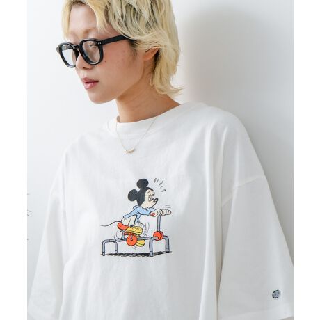 DISCUS/fBXJXDisneyRNVoIꖇƕ֗ȎgbvXVvȂ݊̂LN^[TVcBACRjbNȃLN^[fUC̓R[fBl[g̎ɁR{[VȂł͂̃fUCʊvXAgɒľX^Cۗ܂B{fB̓VvȐ݌vŗlXȃR[fBl[gɓ݂₷AƂVGbgŃtȑɂꂽ͋C^܂BFBJbv̂R[fɂ҂Ȓ邾ŋCACełB