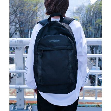 CONVERSE/Ro[XzA̒ʋΒʊwɂ҂ȃobNpbNoꁟVvȃubÑfUCŁAS̃J[FႢȂ̂|Cg̃ACeBSł肰ȂoÃR[fBl[gI΂Ȃ́Oɂ|PbgLxȂ̂ŁA܂܂ƂX}[gtHpXP[XȂǂɎo܂B|GXe100Ȃ̂ŐɂAJ̓SB11.6-12.1inch܂őΉPCX[u