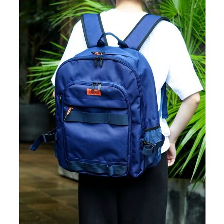 eʂƔA傫ȂTCYŔwɃtBbgJWAȃfCpbNVvȃbNXɁAIWJ[̃uhS|CgŉfdオŁAjZbNXɂg܂BC[A4TCYΉ̎g̗ǂTCYBꕔɃNbVނĂ邽߁AוՌ܂B}`ƔĂ邽߁AfC[[X炨o|Aʋ΁EʊwȂǕLV[Ŋ􂵂܂Bɂ́AʂɃNbV13.3C`PC܂PC[𑕔BfoCX@̑⃉tȒʋ΃X^CAʊwobOƂĎgpɂ߂łBOɂ̓ACeǗ₷Lxȃ|Pbg𑕔BɃtg̍LXƂWbv|Pbg̓I[KiCU[dlƂȂĂAobO̒ŃooɂȂ肪ȏƐڂ邱Ƃł܂B