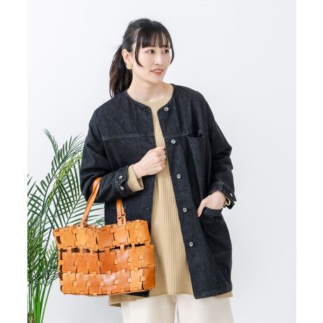 C-FORT POINT獇킹₷fjcCJo[I[oꁟÕ[Nƃ|Pbg̃Jo[I[łB|Pbg[͂QȂ̂ŊOoɂ҂̃ACełB傫߃VGbgŋCɂȂ̌`Jo[܂Bǂ̃{gX̂ŁAƂĂ킹₷ACełI