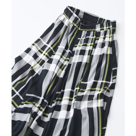 ڂ̃tA[VGbǵA8nMfUCŐlCB[100fނgpĂ̂ŐA_炩AȂ߂炩ŁASnQłBoG[VLxȁAvg𑵂܂I