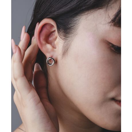 VvŎg₷ԂȃT[NsAXBVvȂ̃GbWlŃ[hȃfUCBVvȃfUCȂ̂łǂȃR[fɂ܂B傫F1cmXeXKтɂAxȑfށBHɂ߁AAM[NɂAigfނłBϐFAɂfނȂ̂ŁACv[ɂBSɃAM[NȂ̂ł͂܂ByOs accessoryzIYANZT[live a comfy lifeLb`Rs[ɁAɂASn悢CtX^CĂ܂B̃jAX𑨂ghACeƁAiĐgɒVvx[VbNȃACe𑵂Ă܂B