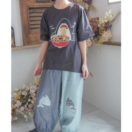 Hi Hey Hoooo/nCwCz[G̃Aj}hJ|Cg̐VpcoꁟV[YlC̃oCJ[[YpcɁAVѐSvXV삪oI Gɂ肰ȂhJꂽT̃byLƌANZgłBnF̃oCJ[ŃIViグłA悢Ƃ̃[YȃVGbgŃbNXՂB̏vŏ_炩ȖȃcCfނŋG߂킸BigʂȂo܂ŁALV[Ŋy߂ꒅłB̃pcŁA炵ƎRɕ\܂񂩁H