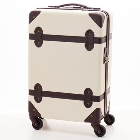 [^:35907]gxuh<WNV>gN^L[P[XBNVJȃgÑfUCƁAڂJ[O͓IłB{̑fނ͏ՌLYɋG{XABSŁAJ͌yʂȃt@Xi[̗pBLX^[͈芴4փ^CvŁAtbgȏꏊł4֑sAΏȂǂł͏X2֑sƏ󋵂ɍ킹Ďgp\łBpbLOɔzɂ́AוhNXohfBoC_[AbV|Pbg𑕔BLk̃L[o[̑ɃgbvnhtĂ̂ŁAP[Xグۂɕ֗łBfUCƋ@\uWNVṽLP[XAɊyĂ܂B