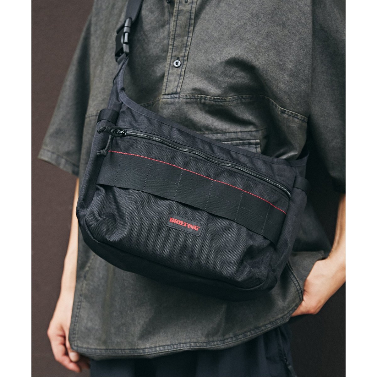 BRIEFING　ブリーフィング　別注sling shoulder BRIEFING（ブリーフィング）の「【BRIEFING / ブリーフィング