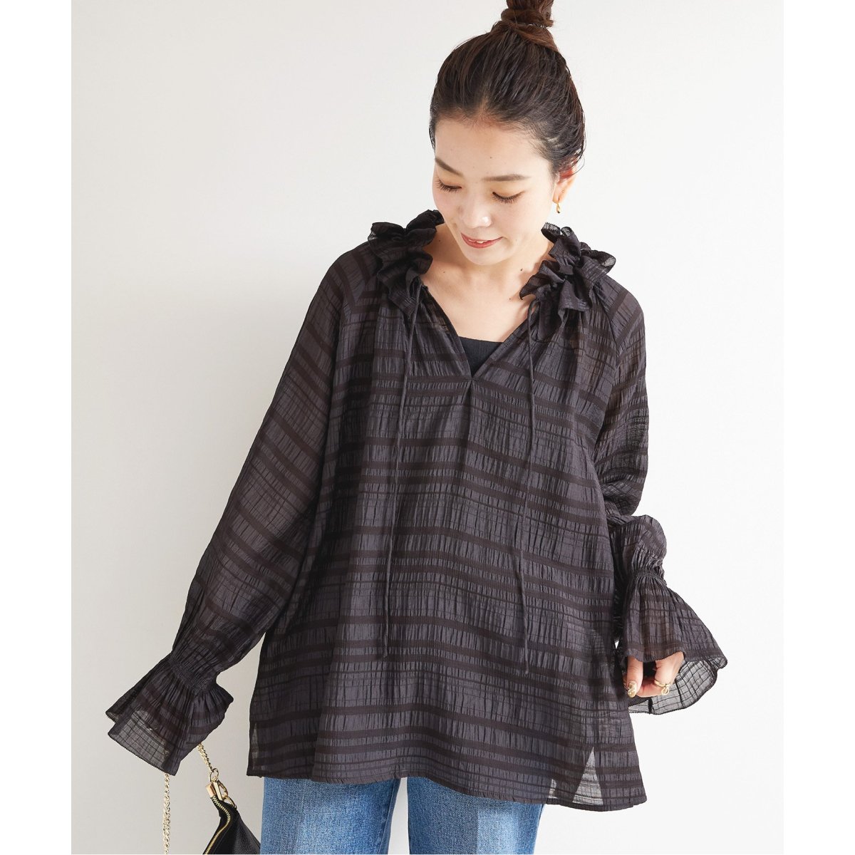 B.CSTOCK  フリルブラウス WEB限定】手洗い可 / フリルピンタックブラウス（シャツ