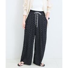 《追加2予約》【WEB限定】Wベルトプリーツイージーパンツ