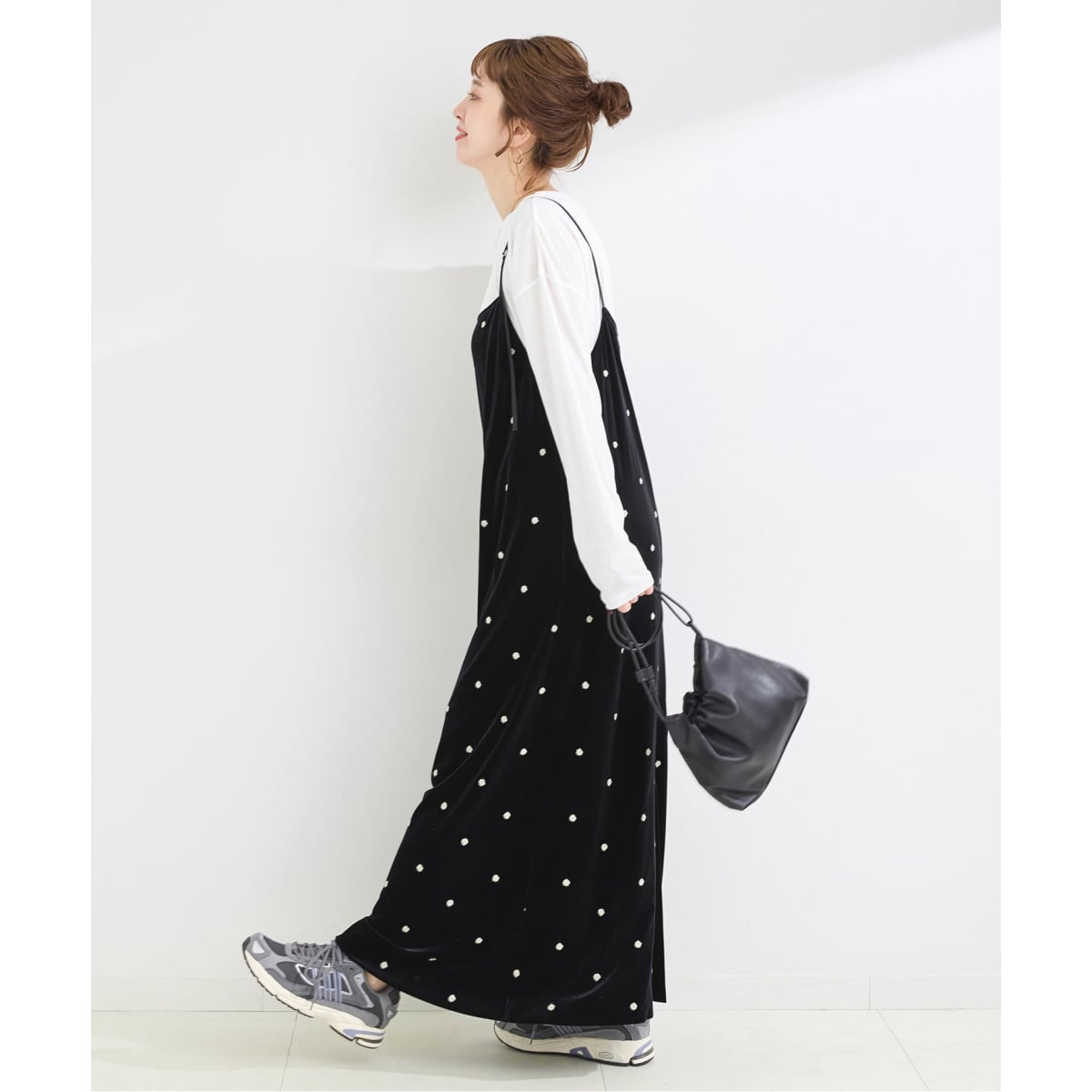 追加2》【WEB限定】手洗い可 / ベロアフラワー刺繍ワンピース | ベー