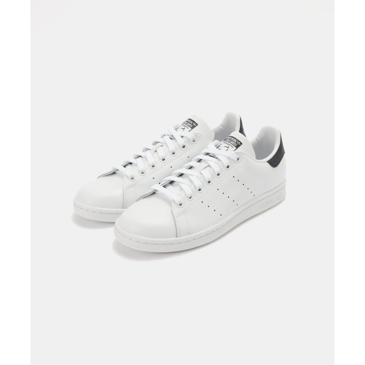 [}C]yWEB{ꕔX܌zadidas/AfB_X STAN SMITH/x[Z[XgbNiB.C STOCKj zCg A