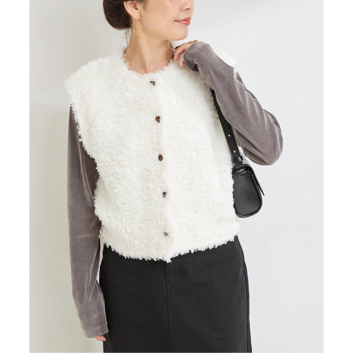 手洗い可 / フード付きミンク調ファーベスト | ベーセーストック(B.C
