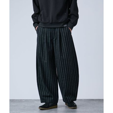 [^:25030730000140]fUCV܃[NEFAuhyRED KAPzɕʒAgĥobOVGbg̃ChXbNXłBuoiMjbOvƌĂ΂AqUɂƂ肪AɌĂ₩ɍׂȂۂ݂̂郏Che[p[hVGbgBNVbNȃXbNX̃fBe[ƁAChȃ[NeCXgZA_ŃN[ȈۂɎdグĂ܂Bfޒĝ݂E[CNȍafނJ[ɂĎgĂ܂BۉE[uhiJ[ɂ荬قȂ܂jȂAlXȑ@ۂa邱ƂŁAE[L̃`N`NyA_炩ȔGB|GXeȂǂ̍aɂAVɂȂɂC[W[PA˔Ă܂Bĝ݂㎿ȌڂŁAH~̃R[fBl[giグ܂ByREDKAP / bhLbvzRED KAP(bh Lbv)1923NAI[o[I[𐻑A̔ЂƂđnƁBԂXqACRƂ[NpcƃgbvX̃ZbgAbvAVu[VcȂǂXɔ\BϋvƉKADꂽT[rX񋟂邱ƂŐlXɎx悤ɂȂA20I΂ɂ̓AJɉđlȋƊẼjtH[|܂łɐB݂ł͐EgbvƂ̃[NEGA𐻑\Iȃ[J[łB^tŃ[YiuȎ̐i͖N1600l̃[J[ɈpĂ܂Bs摜ɂĂ̂ӁtƖ̊֌WɂAۂFČꍇ܂B܂p\REX}[gtHȂǂ̊ɂA኱iƉ摜̃J[قȂꍇ܂Bi̐F́AiAbv摜QƂByîCɓo^ɂāzuJ[gɓvẼn[g}[NĂƁAcP_AZ[Ȃǂ̒ʒm󂯎邱Ƃo܂Byēׂm点ɂāzuJ[gɓvuēׂm点vĂƊiēׂۂɁAʒm󂯎邱Ƃo܂B