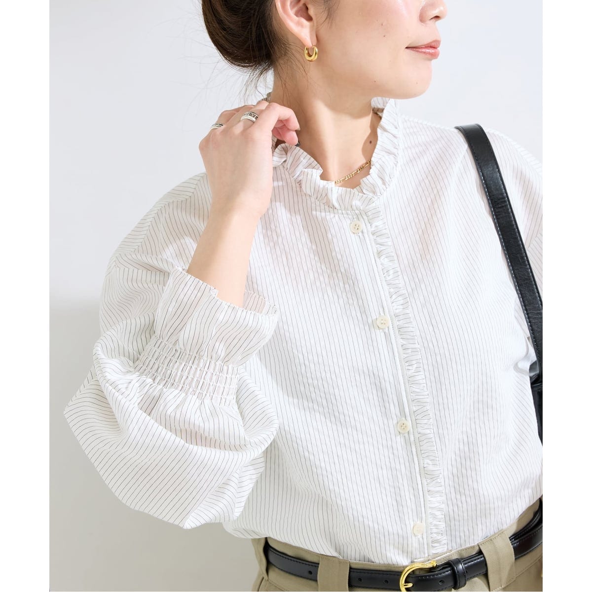 予約》ウォッシャブル / フロントフリルブラウス | ベーセーストック