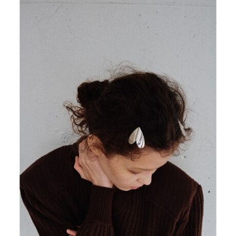 [^ԁFR9904114]菑̃n[g`[t|Cg̃wANbv2ZbgB肰ȂVѐSvXAX^COɃANZgY܂ByheyepbwCbvzwwCbvx́AiVNȗtǰɋP悤ɁAȂ̓ɐVȋP炷Ƃz𖼑Oɍ߂܂B؍Ɠ{l̃fUCi[RrɂĐݏoꂽA̕⊴oA_ŗVѐS郆j[NȃRNVWJĂ܂BƖ̊֌WɂAۂFČꍇ܂B܂Ap\REX}[gtHȂǂ̊ɂA኱iƉ摜̃J[قȂꍇ܂B