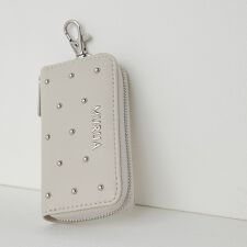 ムルーア(MURUA)のナスカン付きラウンドファスナーキーケース PJA-W1374 スタッズ