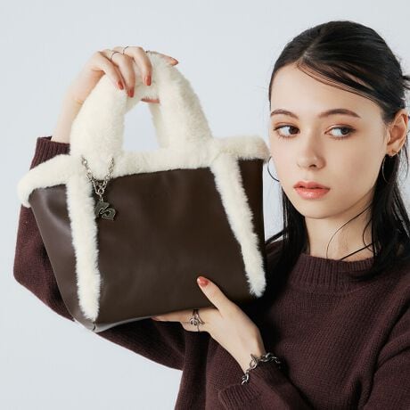 [^ԁFMR-B1391]sV[YtMIX OF DIFFERENT MATERIALS / ّfMIX~jg[gّfނMIX鎖ŃApƂ̒a߂ڂ̐VACeAE^[Ŏg鎖̑A~t@[AXG[h~t@[gpڂɒgȃ~jg[gsitJ[ɍ킹ĎgfނςّfMIXg[gBgpfރubNtFCNU[~t@[uEtFCNU[~t@[O[XG[h|GXe~t@[ڂɒgȃt@[𕔕IɎgp~jTCỸg[gobO͌ڂdȂ߂AJWAɂ\łBXJ[gɍ킹鎖ŃfB[CNɁApcX^Cɍ킹鎖ŃX^CbVɂACełB{̂ɂMS`[tAJWAȒɍvXBƂoɎčsȂobOłBsuhtMURUA / [Aw FEMININE MODE xubNƂN[ȃ}XLX^CBňX^CVGbgɏ炵tF~jvXƎ̃[hoghqɃLb`\Ǝvĉ錻㏗Ɍ[h[uāsXybNtJ@F}OlbgzbNJdlFt@Xi[|Pbg~1 / t[|Pbg~1wʎdlFt[|Pbg~1stitS`[