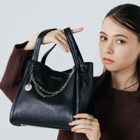 [^ԁFMR-B1365]sV[YtFRAME METAL / t[^iȃcƎRȃVH{tFCNU[͖{vƌԈႤقǂ̃NIeBɃBe[W{̂Ƀt[^荂Y킹VV[YsR̖_炩ȃtFCNU[͂ȂꊴYdオɍڂ̃uEɃx[VbNJ[̃AC{[EubNS3FWJsit▭ȃN^Ɗ̂nhobOBVHƃN^ƊŎłȂꊴoĂobOłBO\ȃ`[ghvXAVvȒɃGbWdオɁBobÔɂ͏\Ȏ[͂Ă̂Ōڈȏɉו[鎖\Bt̃V_[t鎖ŃV_[obOƂĂg2WAYdlBsuhtMURUA / [Aw FEMININE MODE xubNƂN[ȃ}XLX^CBňX^CVGbgɏ炵tF~jvXƎ̃[hoghqɃLb`\Ǝvĉ錻㏗Ɍ[h[uāsXybNtJ@F}OlbgzbNJdlFt[|Pbg~2stitۑ / V_[ / IWi`[