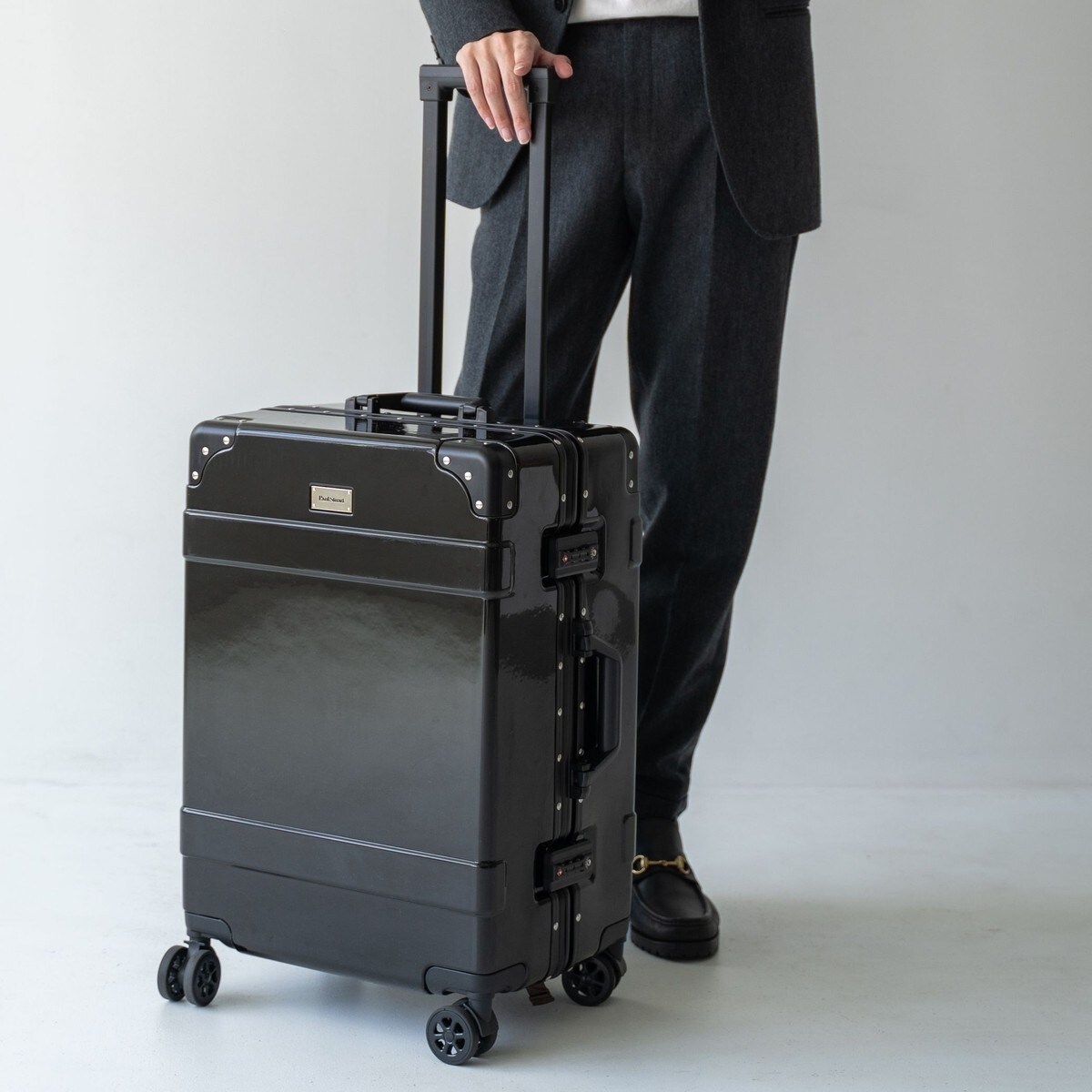 Paul Stuart(ポール・スチュアート)キャリーケース(M) 53L
