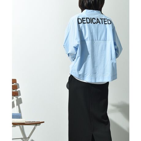 [^:13182003]h}X[ulJWAȃX^CɃobNSvgVc炵bNXX^Co悤Ah}X[ũVGbgɂ܂BƂVvȃfUCA1őlJWAȈۂɎdグĂ܂BlC̃h}V_[Œ悢[YAȂꂽ͋C𔭊D́Bw͂肰ȂO㍷{ȃ|CgɁA܂obNɂ̓pbƖڂ䂭Svg܂Btg̃{^JĉHDƂĂ􂵂܂B͂̂܂܂Ńtɒ񂵂A[AbvĂꂩ̃V[Yɂ܂𔲂Ă邭X^CO߂łBpcƃn钅ȂAChpctA[XJ[gȂǁAʊ̂{g̃VGbgŒȂ̂N炵XXłBfC[Ƀfjƍ킹Ƃ̃X^CvAbv邱ƊԈႢȂłB戵ŃC[W[PAi􂢁jł܂B