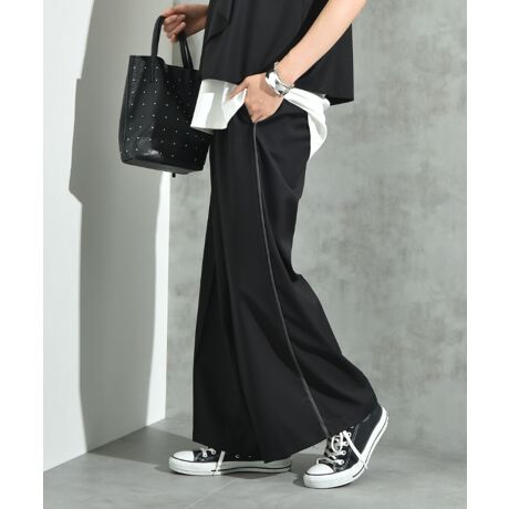 [^:13173004]TChCڂ䂭H̃Chpcߍׂ₩ȈDŏƂ݊̂銊炩Ȕ肪͂̃}CNTL\j[fނgpAJWAȃX^CɂȂ肪Ȃꂩ̃V[YɊ􂷂l̃pcIVɂȂɂꂢȃChVGbgL[vłD̂łBTChCc̃VGbgĂX^CAbvʂ͔QłBVvȃgbvX킹邾łȂꊴołpcłBy舵zŃC[W[PAi􂢁jł܂B