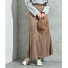 スエードポンチスカート
