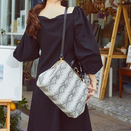 [^:201019]܌^Cv2wayV_[obOBR[fBl[g₷fUCō̂tFCNU[iȌ^pC\łBlCACeɁwx[WIp[hxǉ܂I|PbgtĂāA[͂Abv܂BO\ȃxgtĂ̂ŁAg̏d̓V_[obOƂĎgāA|CgłBg^bv̂ŁAAEghA◷s̎􂵂łBS[hƂĂ킢u܌vobOB