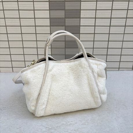 [^:203012]t@[fނ̃g[gobOB`̃tHɃt@[fނgp܂obOłBPUU[̃xgt@[fނƃ}b`AfUC̍obOłBO\ȃV_[xgtŁA2waydl|CgłBɂ͎OoutvŁAוĂ芴A`̕SzȂĂvłIOă}`fUCɂo܂B|Pbg[Ă܂Bt@Xi[|PbgƃI[v|PbgȀo֗łBJ[WJLxŁAGRAYEBEIGEEOFF WHITEELEOPARD4FWJBǂ̐F킹₷J[ŁAIłItłgpł܂ˁB