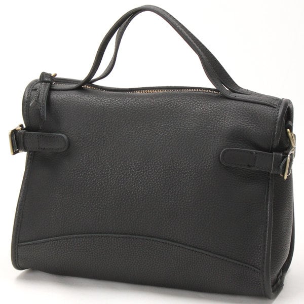 本革　2WAYショルダーバッグ　柔らかい本革で使いやすい