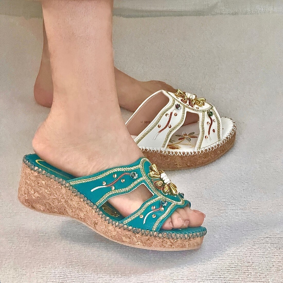 [}C]r[YthJT_ EFbW\[ ~[T_/g~GRiTomiecoj TURQUOISE