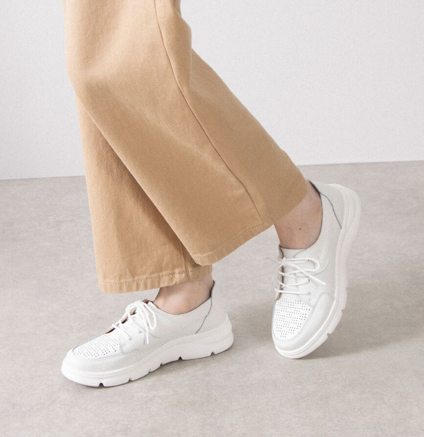 [}C]{v JVJWA p`Odl yʒ/g~GRiTomiecoj WHITE