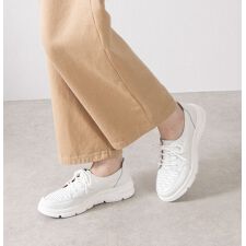 本革　モカシンカジュアル　パンチング仕様　軽量底