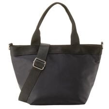 トートバッグ　ナイロン素材　撥水加工