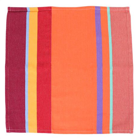 [^:FG001007]iɂĂ͐An̎gpӏɂ蕿̈ʒufڎʐ^ƈقȂꍇ܂Bʐ^1ڂ̃J[͂܂B3.4ڈȍ~̌fڎʐ^́AJ[قȂꍇ܂dl̎QlƂĂBn̐Aɂčőc10A3x̏k݂邱Ƃ܂B̓tXD̗AiłB{Yׂ̎̎ŖDĂ܂Biʐ^łm߂̂AByiɂāzH𖾂邭oĂtX̃ivLłBivLƂĂ͂A`}bg̕ςCeAt@ubNƂĂ߁BJ[oG[VLxȂ̂ŁAG߂ɍ킹ăR[fBl[gył݂Ă͂łHyɂāzCOLLIOURE Rouge^RE[ [WtX́uRE[v́AnC݂̔`łBnC̃u[AԂ≩̏MAʂɉfFƂǂ̊XB̒ɑÂJ[̂܂܃XgCvɃfUCĂ܂BRE[̓tH[BYibhj̉ƂCXs[V^ꂽ`ƂĂLłB