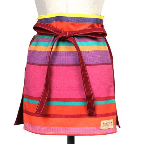 [^:C022129]iɂĂ͐An̎gpӏɂ蕿̈ʒufڎʐ^ƈقȂꍇ܂Bʐ^1ڂ̃J[͂܂B3.4ڈȍ~̌fڎʐ^́AJ[قȂꍇ܂dl̎QlƂĂByiɂāzp̃JtFŌ悤ȍ牺̃M\GvAj[AĐVoIVvłƂVGbgBCɂAK[fjOȂǂ̃[NEFAƂĂ߂łBu\CXgCvv~unnv̑gݍ킹́Ag[^R[fBl[głɌ悤ɂđIт܂Bp͂Aj̓Aȃ蕨ƂĂ߂łBxg[v̐ngpӏ̓_łBʐ^ƈقȂꍇ܂̂ŁA\߂̂ByɂāzBONBON PLUME Capucine^{{ v[ Jv`[kBONBON PLUME̓ZCVFɐ钹̖OłB̒̑N₩ȉH̐FƁAMђnƓ̘mPaillote͋̕CC[WfUC܂B