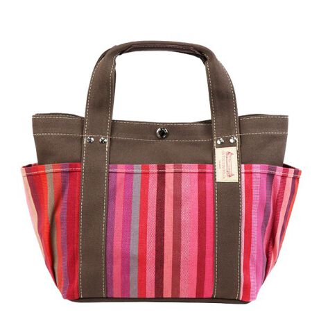 [^:U113B080]yiɂāzlCԃACeSTCYBB5TCY傤Ǔ傫ŁAigɂ߂łByɂāzPETITE DANI Rose^v` _j [YI[i[fUCi[ L^vȂ̗FlłV\̎Danielle Grailei_jGO[OjɂȂݖtꂽPETITE DANIV[YBڂ݂₪Ĕ炫ւA₪ĎU䂭öꐶAقȂsN̑@ׂȑgݍ킹ŕ\܂B