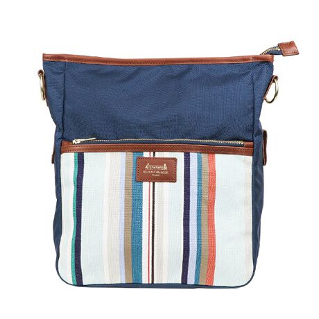 [^:U490475]yiɂāzV_[e[v̕tŁAbNTbNAV_[obOAV_[g[g3ʂ̎gł֗3WAYobOBB5TCY鏭ԂȃfUCƃiCngyłBSS[hō󂵂Ă邽߁AJWAɂȂ߂AR[fBl[g̕L܂ByɂāzYOKOHAMA Blanc Turquoise^Rn} u ^[RCYm̕Ɏcٍ`ulvB ̑Ds`ACɂKтDCJAxqČ̂񂾐FA`ɑRςݏグꂽReiÍށB jd˂`Ȃł̖͂[AlȂł͂̃}\܂B