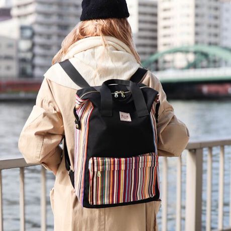 [^:AB017001]yiɂāztX̓`Duh ug[EfE\Cv ̉؂₩ȃ\CXgCvANZgɂAfUCƋ@\˔bNTbNBql̑̃NGXg𒸂APC郊bNɒa܂BTChƑO|Pbgɂ̓\CXgCvngݍ킹A{fBJ[Ƃ̃RgXgyfUCłBnhtŎ莝łAɔwʂ̃t@Xi[|Pbg͔w܂܌X}zȂǂ̏o֗ȎdlɂȂĂ܂Bɂ16C`m[gubN܂ł̑傫[łNbV|PbgƁAdɕ֗ȑ傫߃|PbgwʂɂPzuBʋ΁EʊwEsȂǁA܂܂ȃV[Ŋ􂷂ACełByɂāzTOM Multi^g}`ƃg tBbvXg̍i̊zɕ`XgCvƁAEg[EfE\C̑OgTKZЂ̌ÂnA[JCuɂ悭ĂƂA2̕~bNXĂ̐nfUC܂B