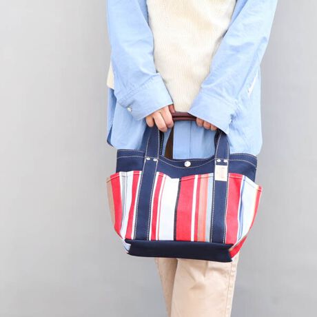 [^:U113B280]yiɂāzlCԃACeSTCYBB5TCY傤Ǔ傫ŁAigɂ߂łByɂāzDA SILVA Rouge Blanc^_ V@ [W u|gKogŁAtXŊ􂵂ƁEMaria Helena Vieira da Silvai}A Gi BGC _ V@j̊G悩CXs[V𓾂łBۉƁAG{Ƃłޏ̌IȍiXgCvŕ\܂B